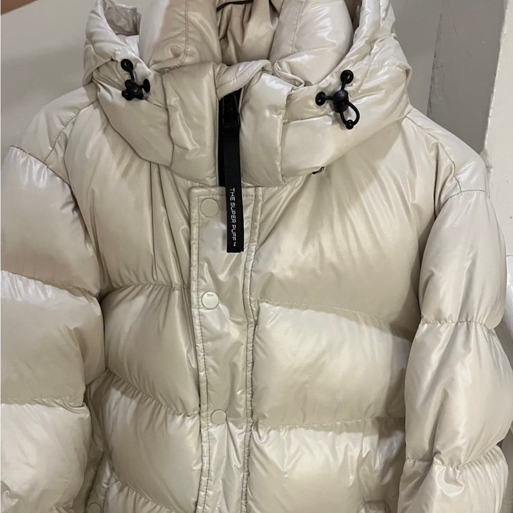Aritzia SUPERPUFF - Picture 2 of 10
